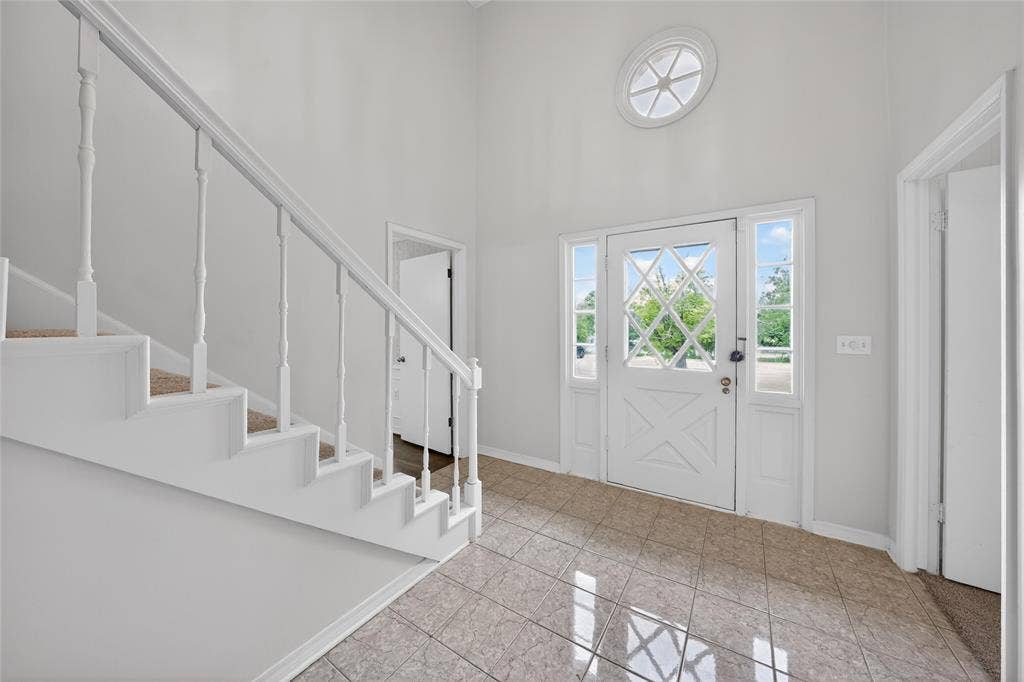 928 E Bear Creek Road, Glenn Heights, TX 75154