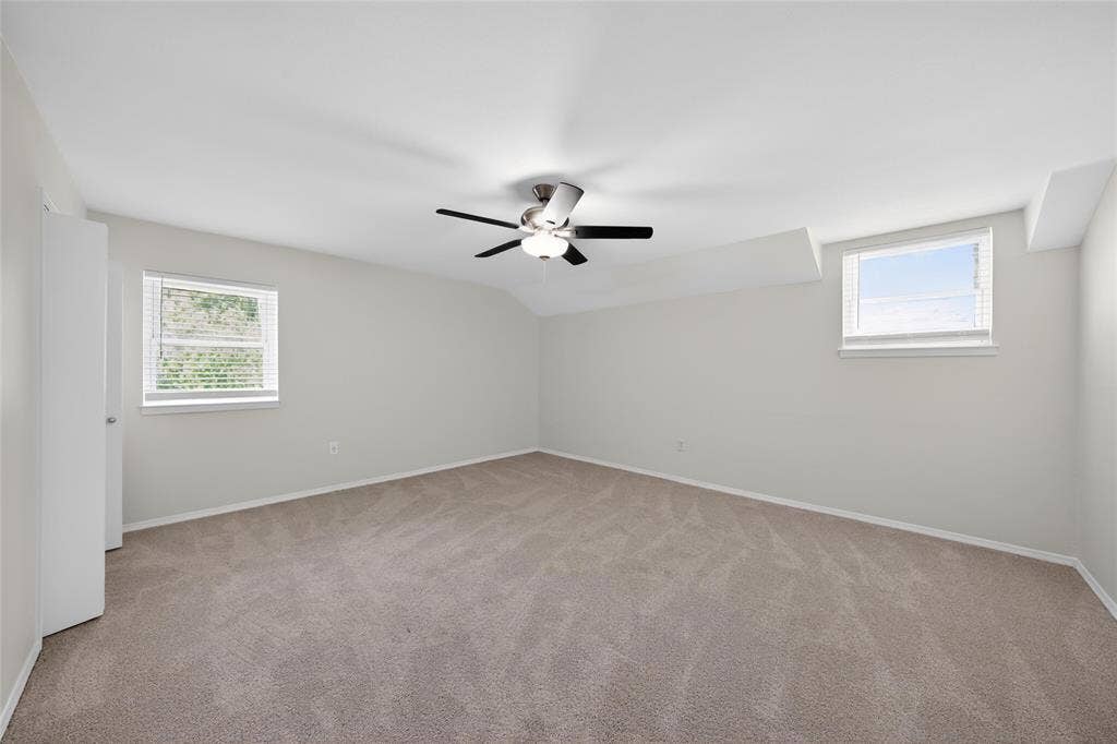 928 E Bear Creek Road, Glenn Heights, TX 75154