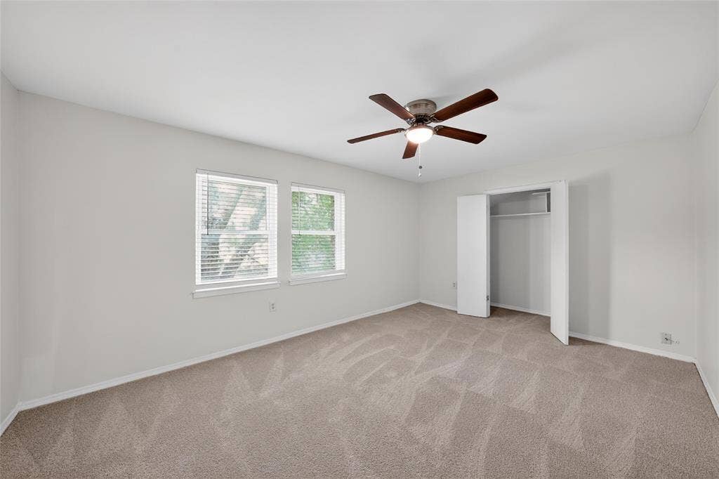 928 E Bear Creek Road, Glenn Heights, TX 75154