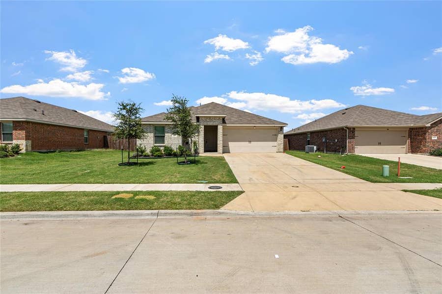 Property photo for 15141 Ace Drive, Dallas, TX