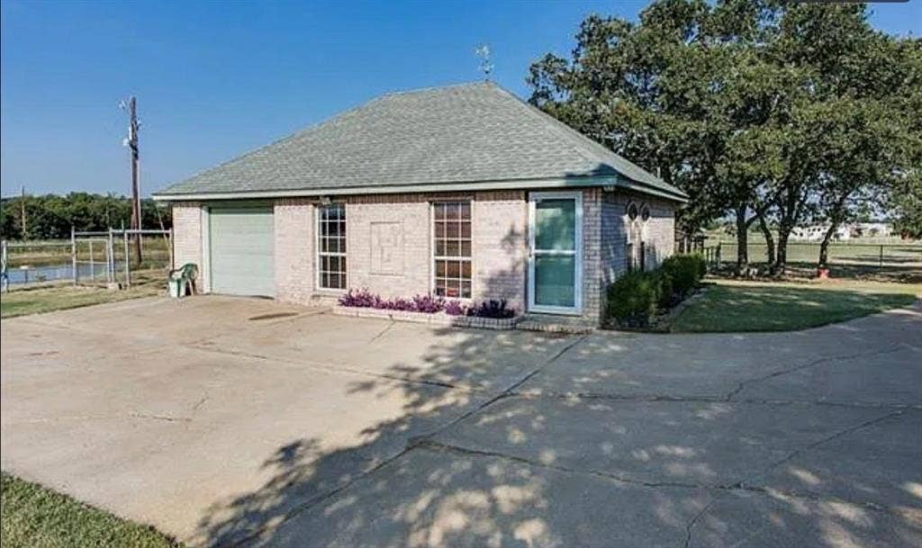 2625 Cheyenne, Crowley, TX 76036 2625 Cheyenne, Crowley, TX 76036