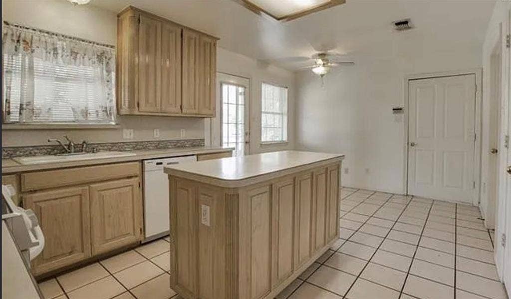 2625 Cheyenne, Crowley, TX 76036 2625 Cheyenne, Crowley, TX 76036