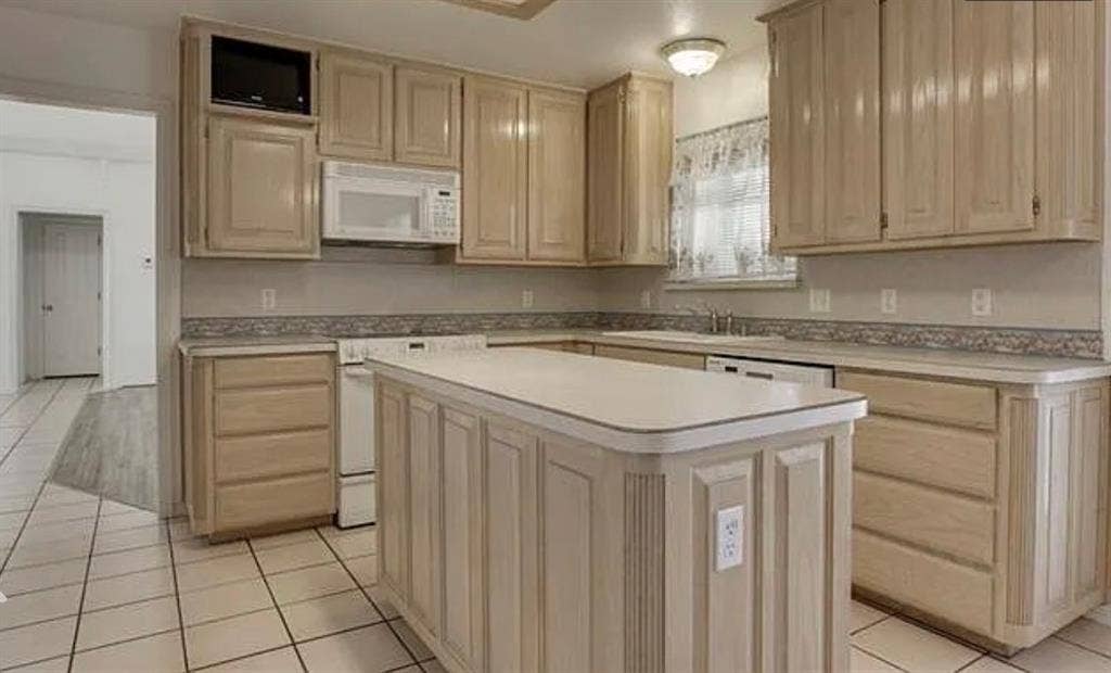 2625 Cheyenne, Crowley, TX 76036 2625 Cheyenne, Crowley, TX 76036