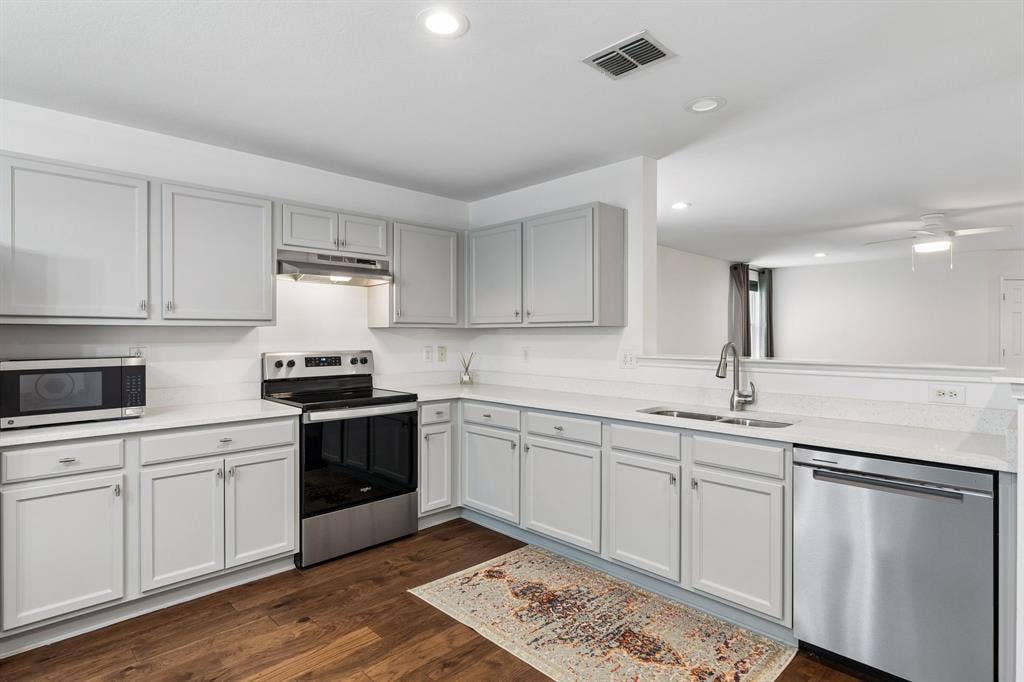 13166 Michelle Drive, Frisco, TX 75035 13166 Michelle Drive, Frisco, TX 75035