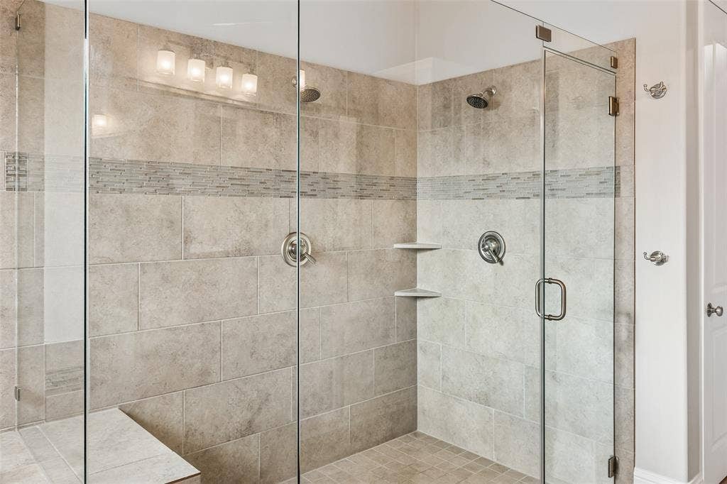 6611 Compton Court, Frisco, TX 75034 6611 Compton Court, Frisco, TX 75034