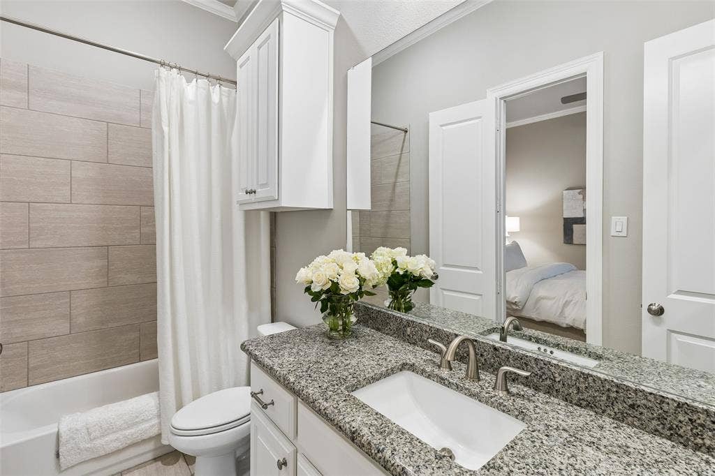6611 Compton Court, Frisco, TX 75034 6611 Compton Court, Frisco, TX 75034