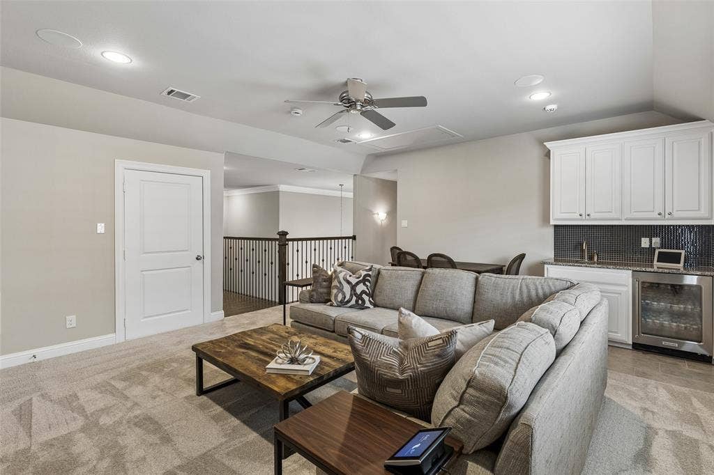 6611 Compton Court, Frisco, TX 75034 6611 Compton Court, Frisco, TX 75034