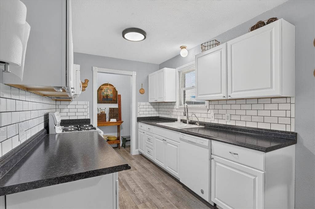 6200 Lalagray Lane, Watauga, TX 76148 6200 Lalagray Lane, Watauga, TX 76148
