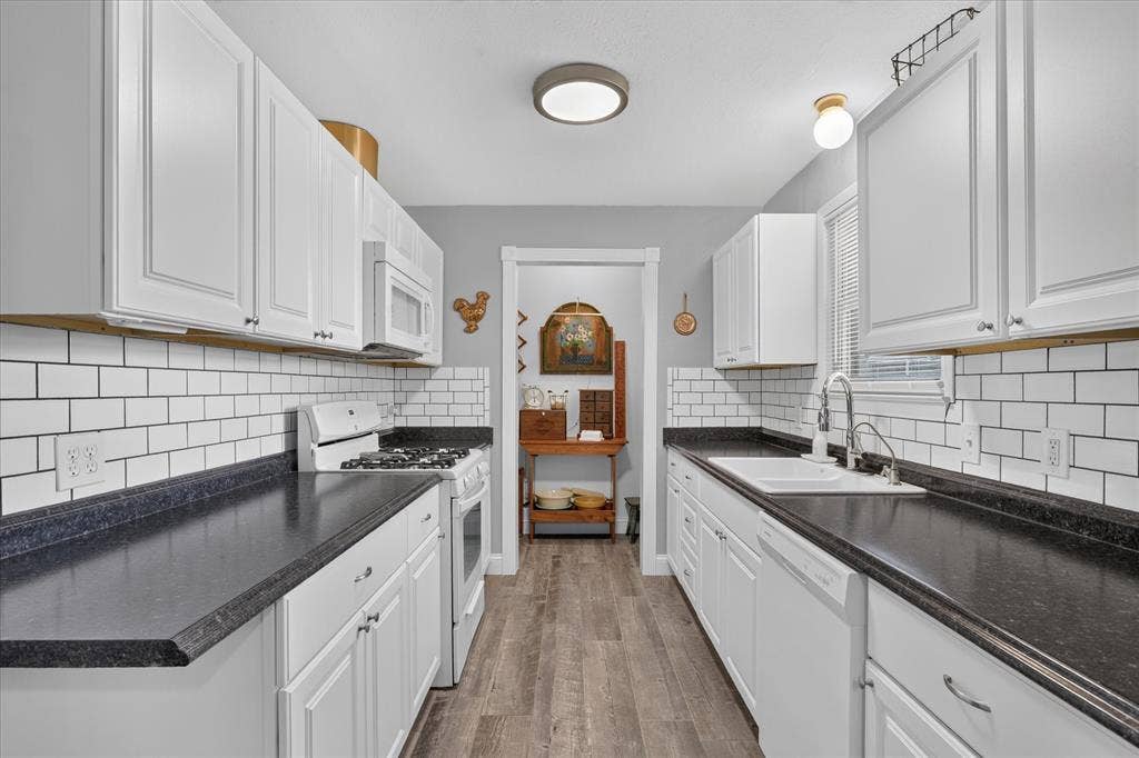 6200 Lalagray Lane, Watauga, TX 76148 6200 Lalagray Lane, Watauga, TX 76148