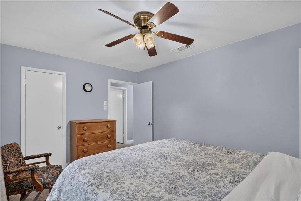 6200 Lalagray Lane, Watauga, TX 76148 6200 Lalagray Lane, Watauga, TX 76148