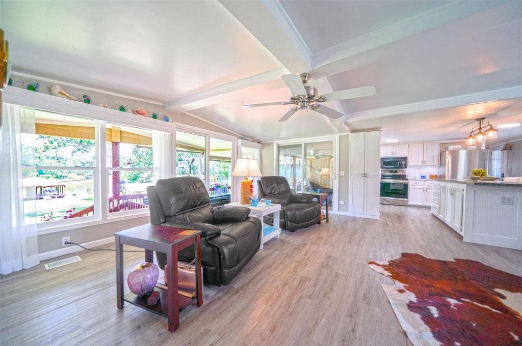 7320 Panorama Drive E, Frankston, TX 75763