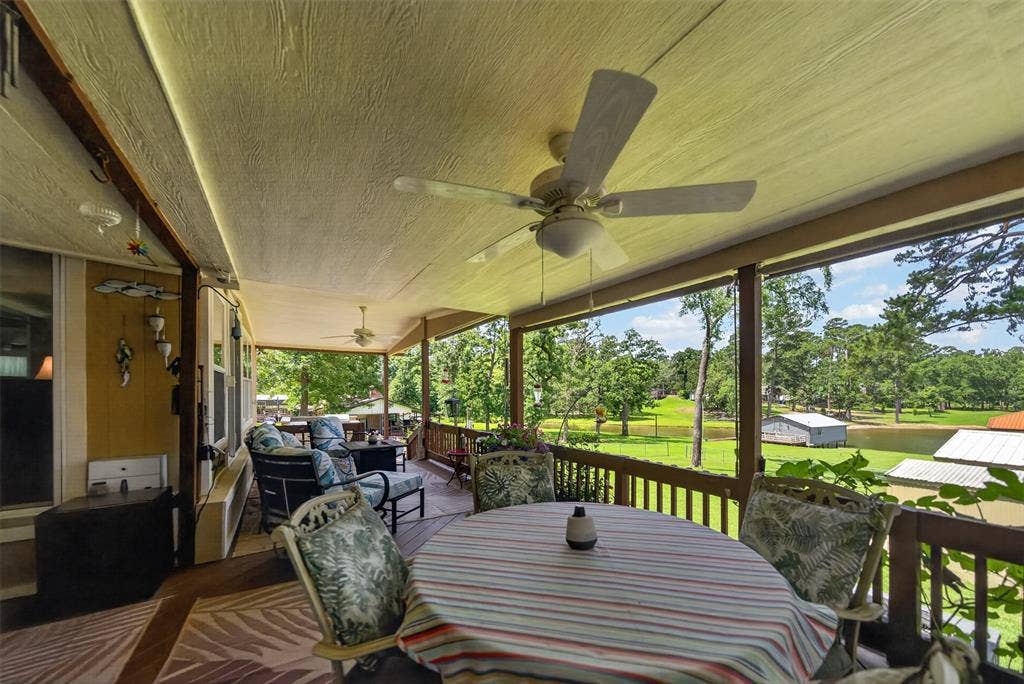 7320 Panorama Drive E, Frankston, TX 75763