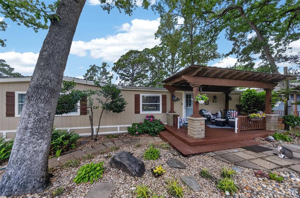 7320 Panorama Drive E, Frankston, TX 75763