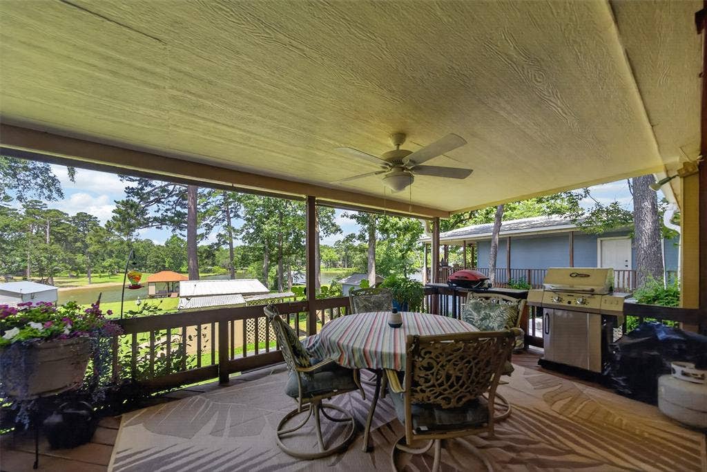 7320 Panorama Drive E, Frankston, TX 75763