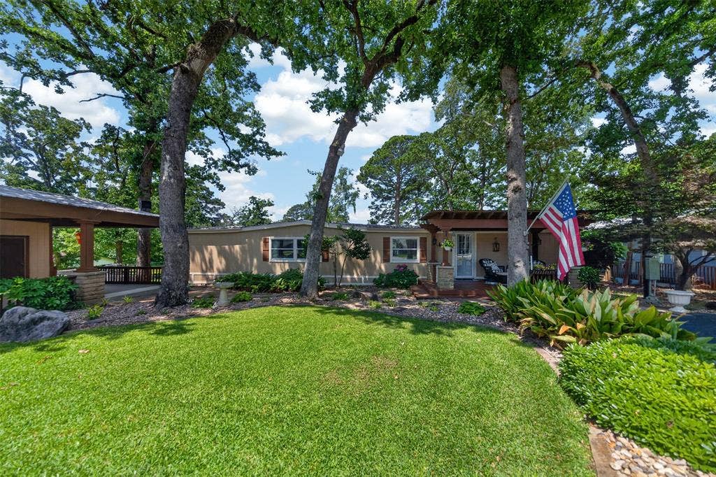 7320 Panorama Drive E, Frankston, TX 75763