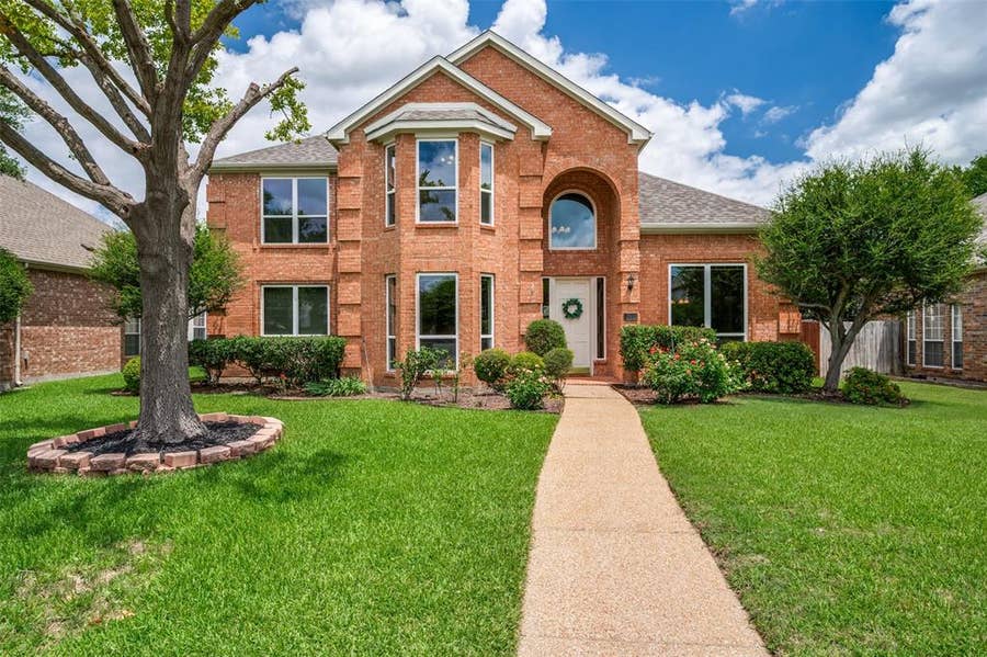 Property photo for 2901 Barksdale Drive, Plano, TX
