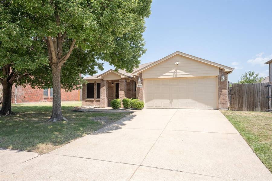 Property photo for 4642 Elm Point Drive, Balch Springs, TX