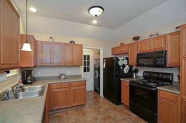 3112 Fairfield Drive, Grand Prairie, TX 75052 3112 Fairfield Drive, Grand Prairie, TX 75052