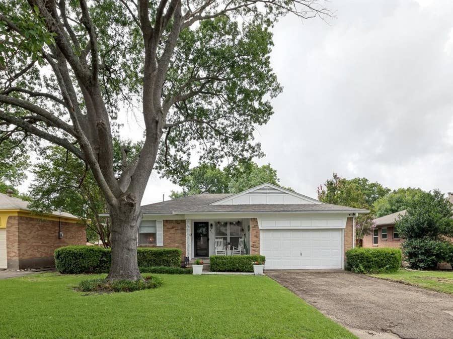 Property photo for 411 Lynn Street, Richardson, TX