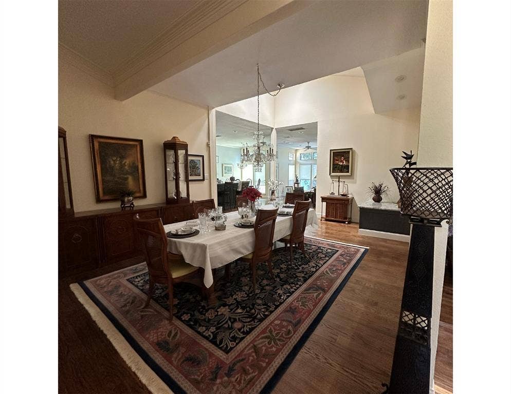 Formal Dining