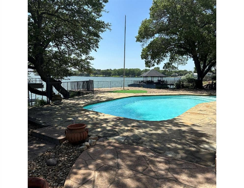 Pool and Lakeview