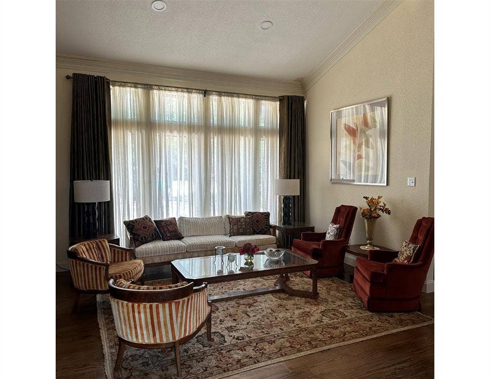 Living Room (Main Floor)