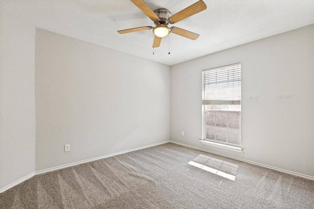 3912 Sunflower Lane, Plano, TX 75025 3912 Sunflower Lane, Plano, TX 75025