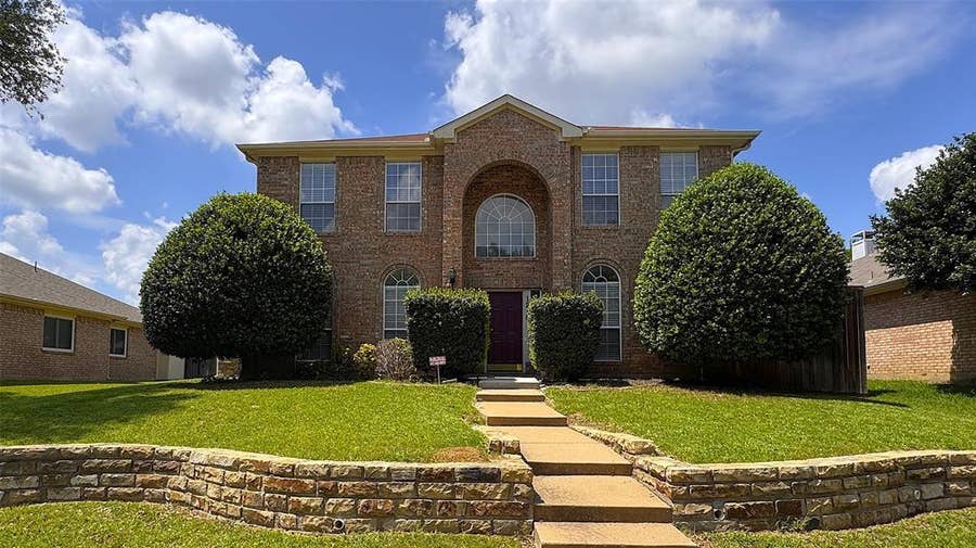 Property photo for 1218 Heritage Parkway S, Allen, TX