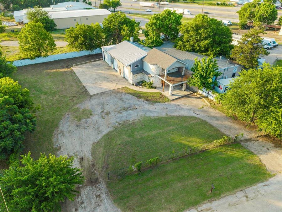 Property photo for 301 E Dallas Street, Hutchins, TX