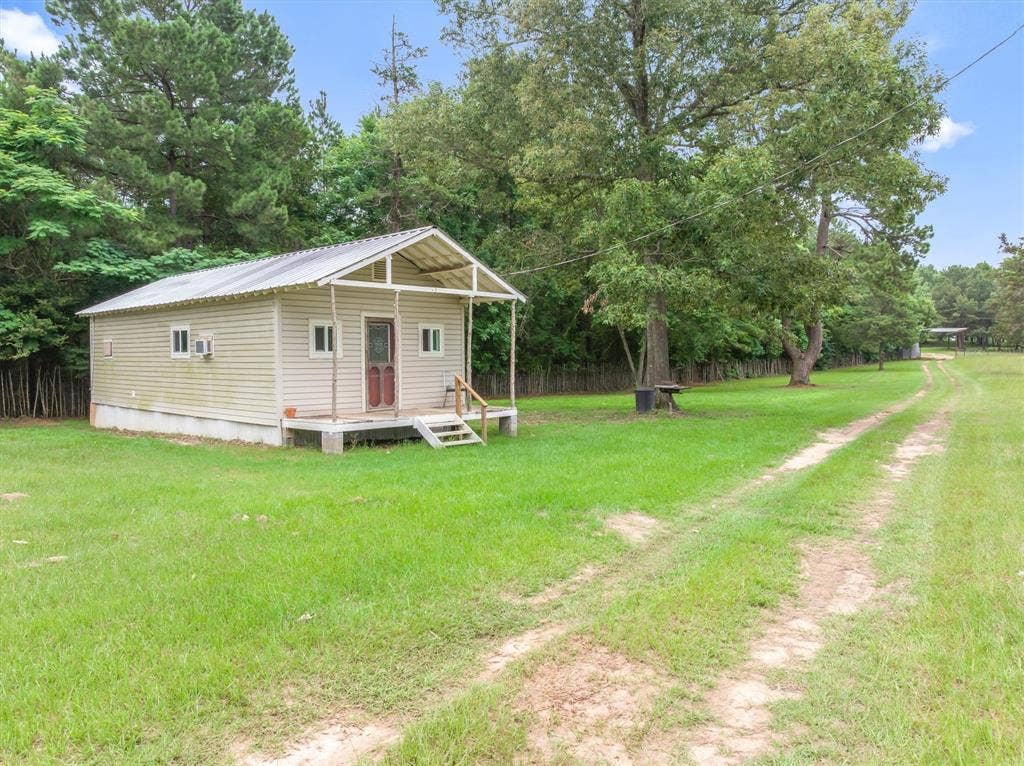 21022 US Highway 271 Highway, Gladewater, TX 75647 21022 US Highway 271 Highway, Gladewater, TX 75647