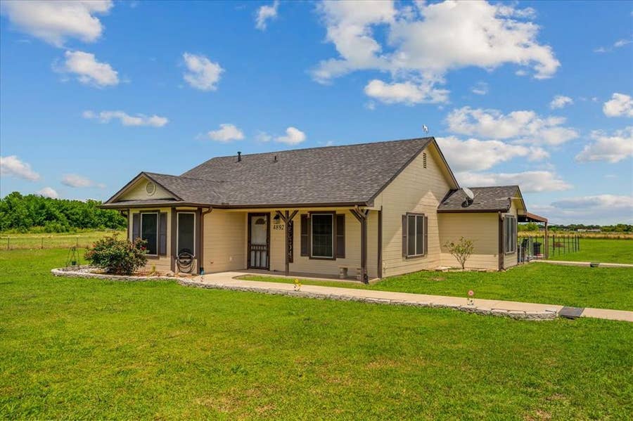 Property photo for 4892 County Road 2714, Caddo Mills, TX