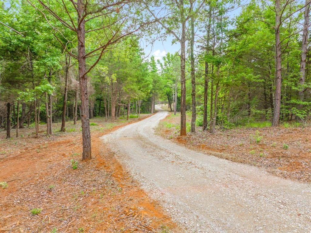 16092 County Road 440, Lindale, TX 75771 16092 County Road 440, Lindale, TX 75771
