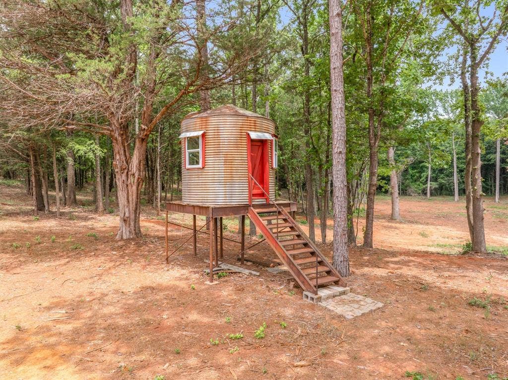 16092 County Road 440, Lindale, TX 75771 16092 County Road 440, Lindale, TX 75771