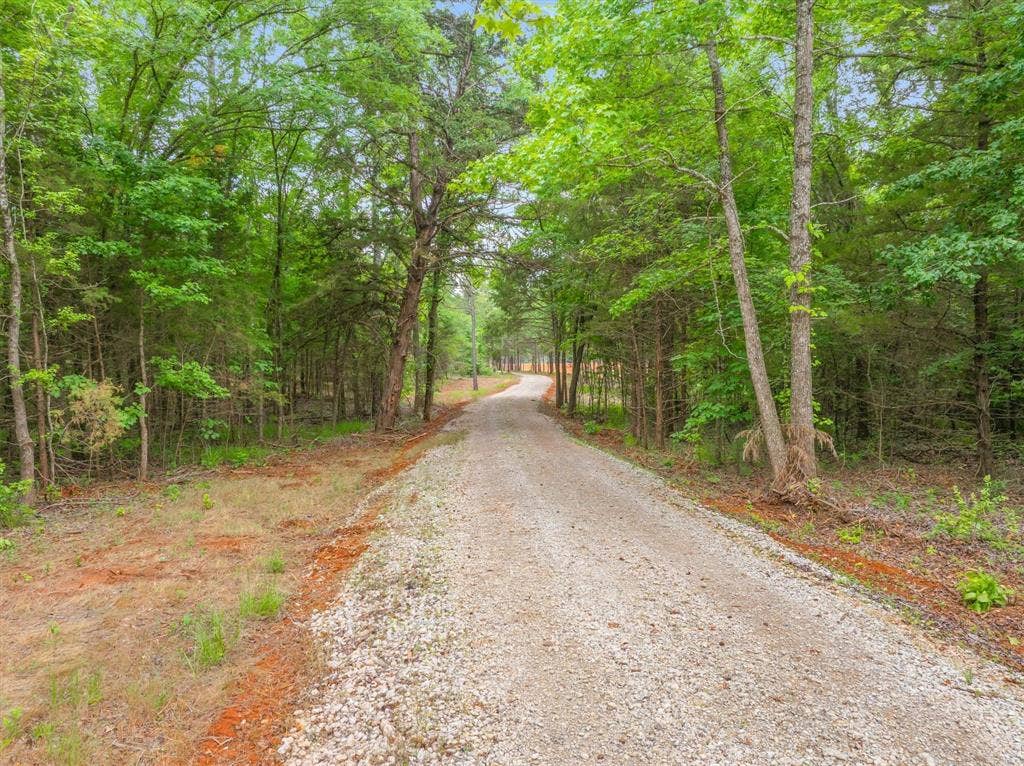 16092 County Road 440, Lindale, TX 75771 16092 County Road 440, Lindale, TX 75771