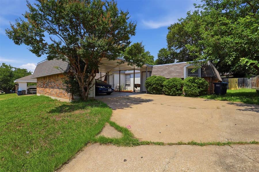 Property photo for 6811 Trail Lake Drive, Fort Worth, TX
