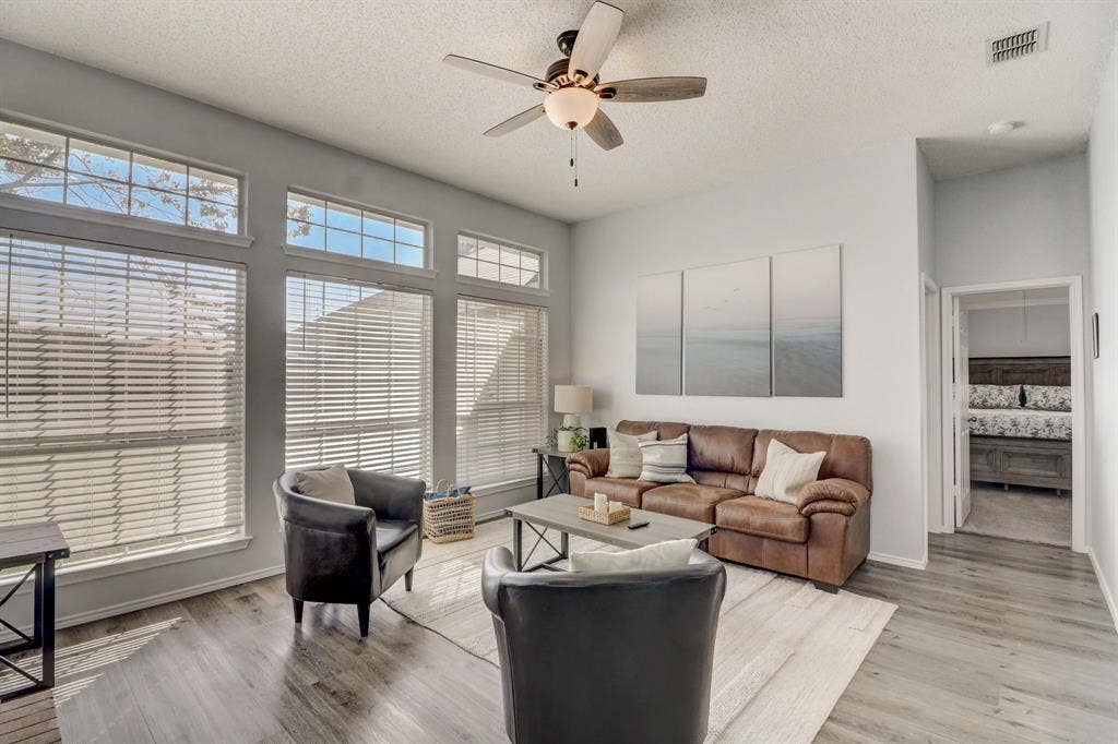 6302 Mount Vernon Drive, Frisco, TX 75035 6302 Mount Vernon Drive, Frisco, TX 75035
