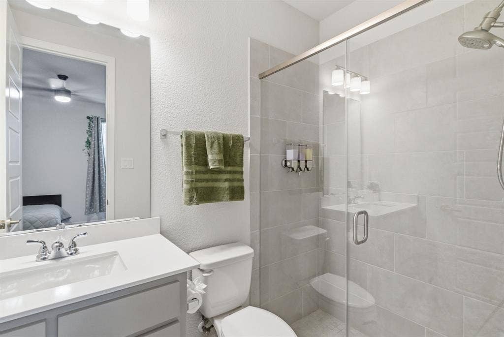 915 Winter Cherry Lane, Haslet, TX 76052