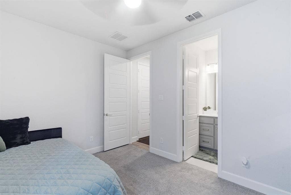 915 Winter Cherry Lane, Haslet, TX 76052