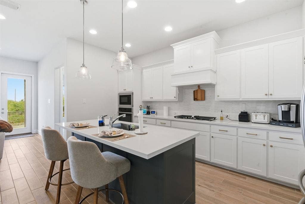 915 Winter Cherry Lane, Haslet, TX 76052
