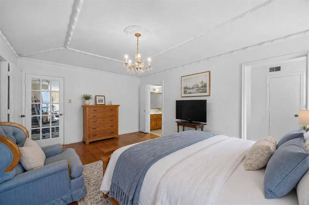 2125 Woodbrook Street, Denton, TX 76205 Bedroom