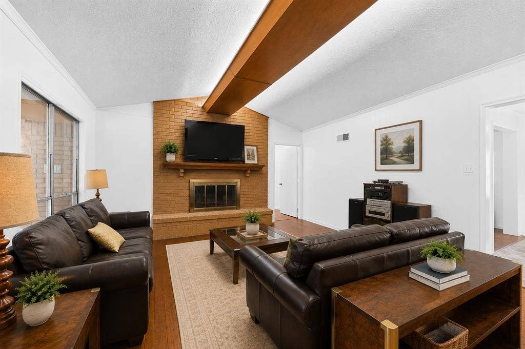 2125 Woodbrook Street, Denton, TX 76205 Living room