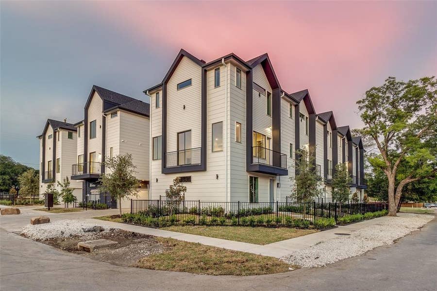 Property photo for 3308 Birmingham Avenue, #8, Dallas, TX