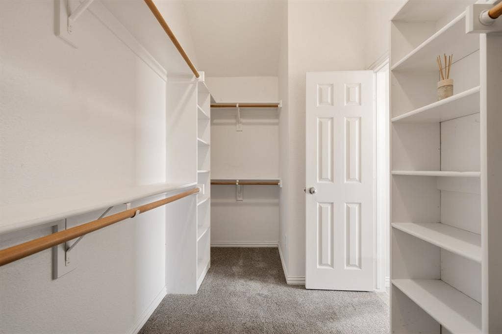 Walk in closet