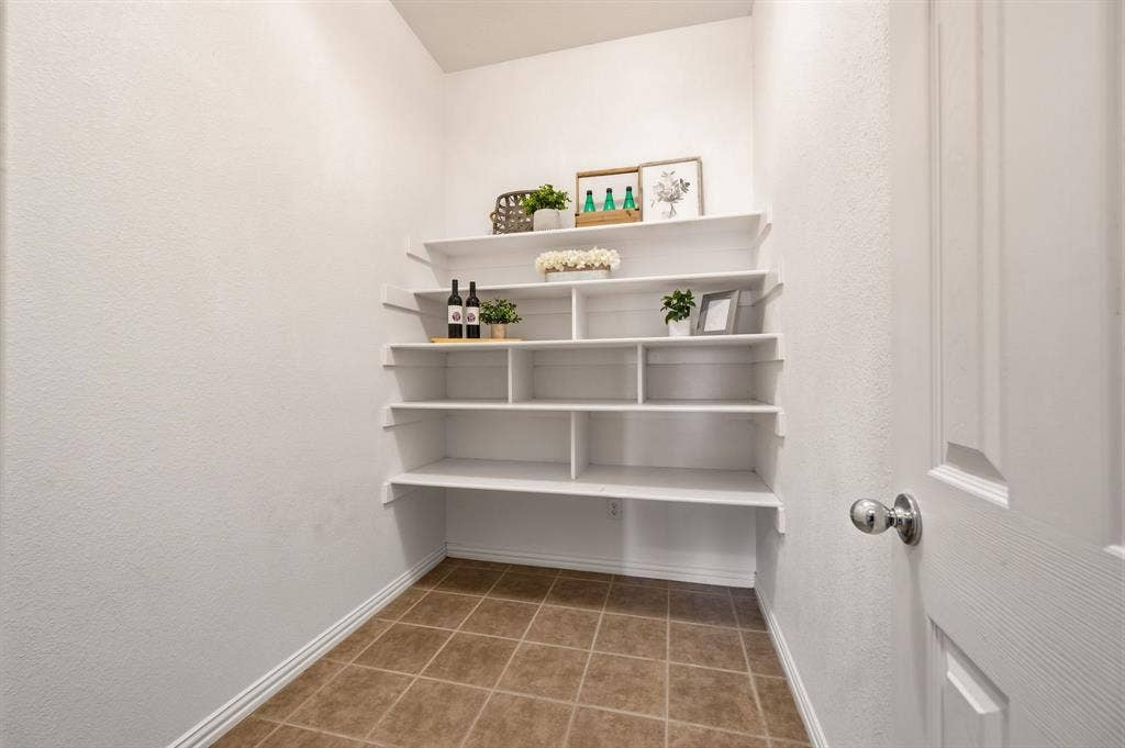 2717 Aston Meadows Drive, Haslet, TX 76052
