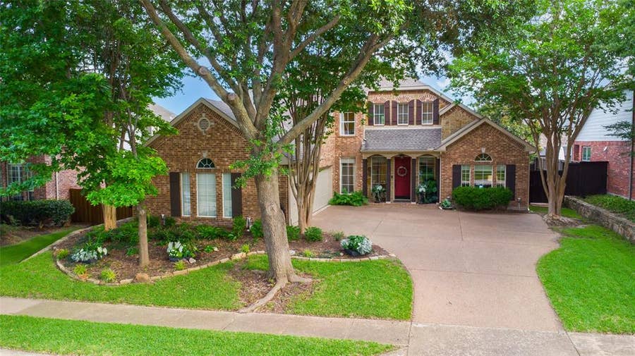 Property photo for 6909 Silver Oak Court, McKinney, TX