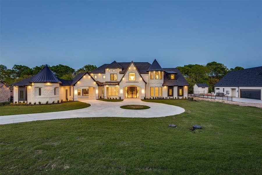 Property photo for 4636 Lake Breeze Drive, McKinney, TX
