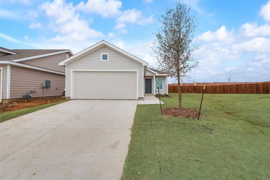 Property photo for 9113 Thrasher Trail, McKinney, TX