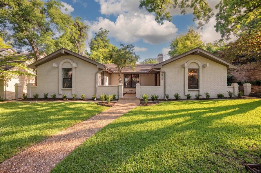 Property photo for 10919 Ridgemeadow Drive, Dallas, TX