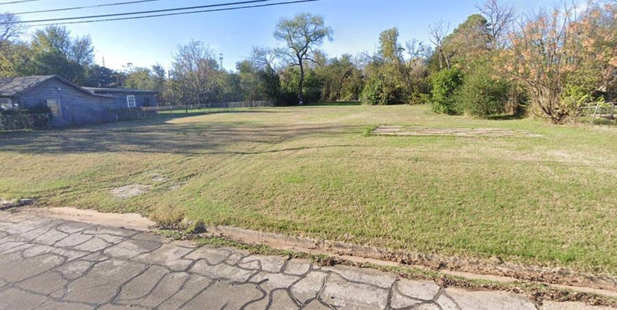 Property photo for 1204 Calhoun Avenue, Waco, TX