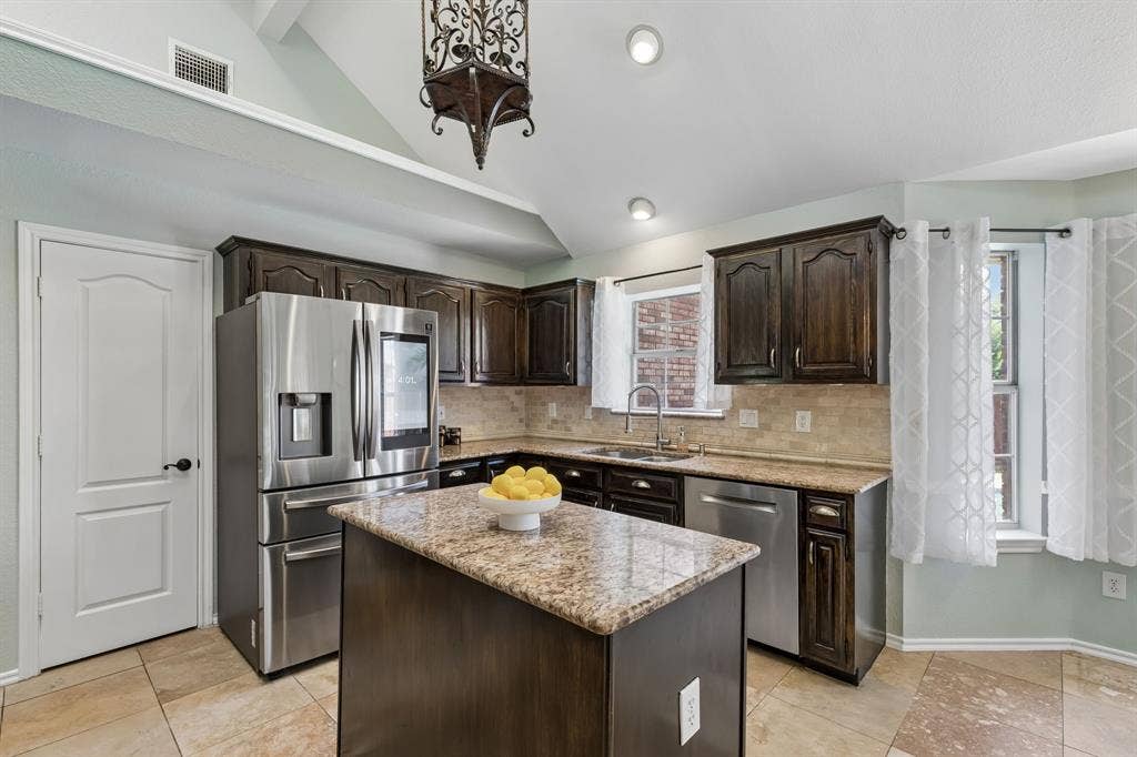 1733 Steamboat Drive, Plano, TX 75025 1733 Steamboat Drive, Plano, TX 75025